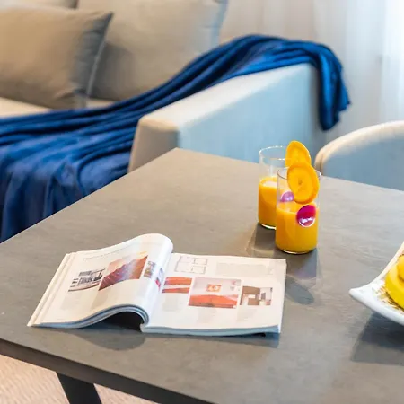 Appart hôtel Arriba - Ground 4*