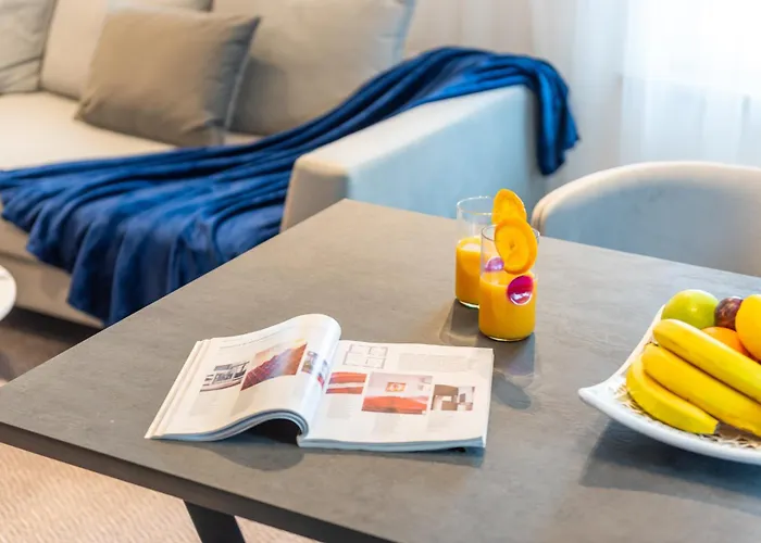 Appart hôtel Arriba - Ground 4*